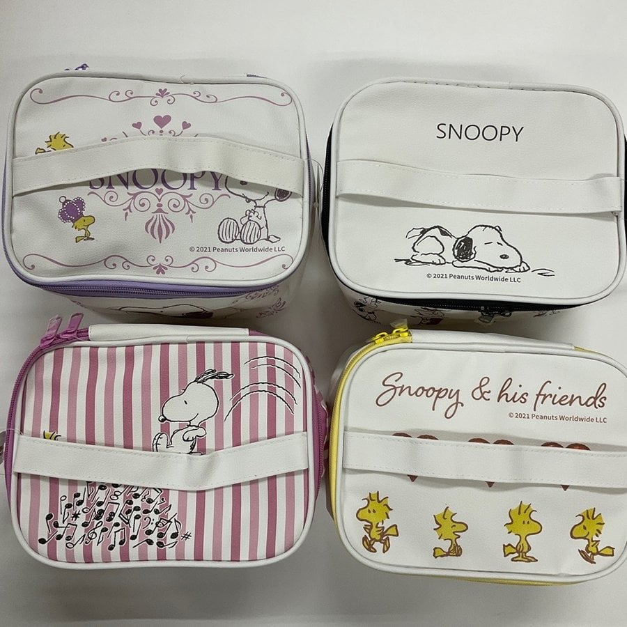 PEANUT SNOOPY© MakeUp Case (Japan Edition)