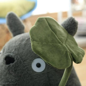 TOTORO© Plush Grey with Leaf