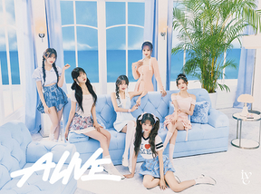 IVE JAPANESE ALBUM - ALIVE (BLU-RAY LIMITED A)