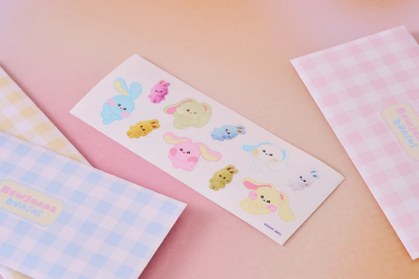 NEWJEANS X LINE FRIENDS© OFFICIAL MERCHANDISE BUNINI PAPER LETTER SET